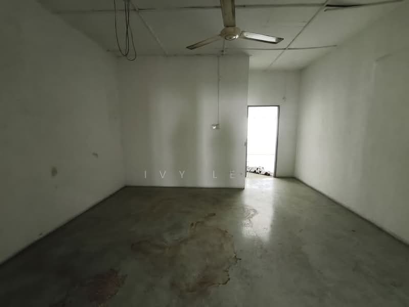 Shop / Office for Sale in Kuchai Lama (Kuala Lumpur) - IVY LEE - Interior - PropertyGuru.com.my