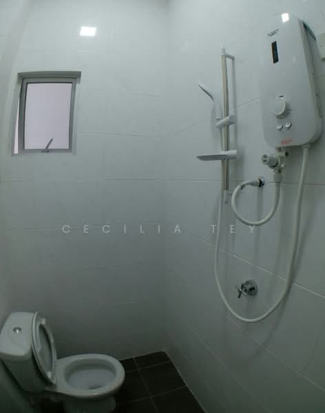 Rumah Bandar untuk Dijual di Kuala Lumpur (Kuala Lumpur) - Cecilia Tey - Common toilet - PropertyGuru.com.my