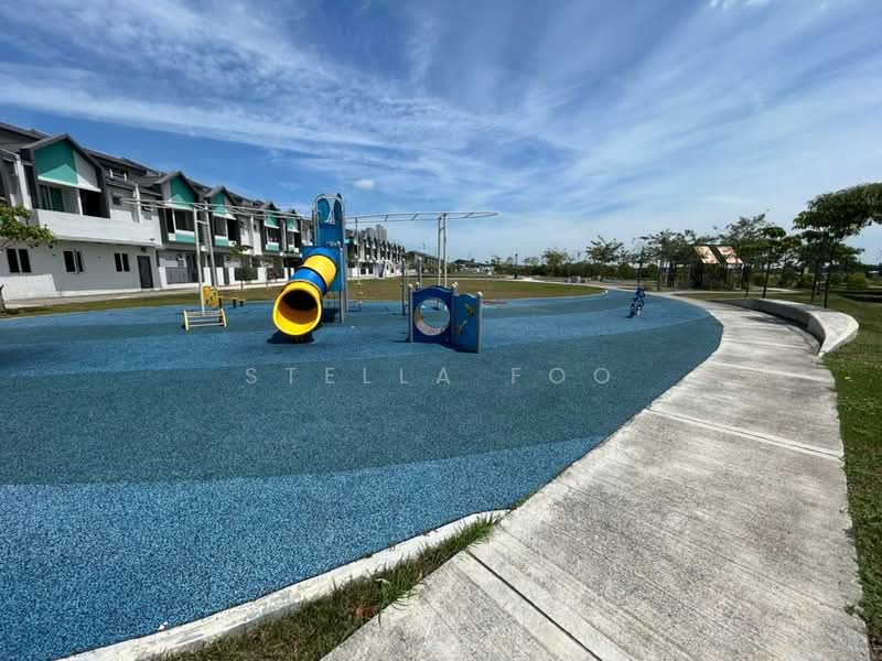 Rumah Teres 2 Tingkat untuk Dijual di Bandar Serenia (Dengkil) - Stella Foo - Exterior - PropertyGuru.com.my