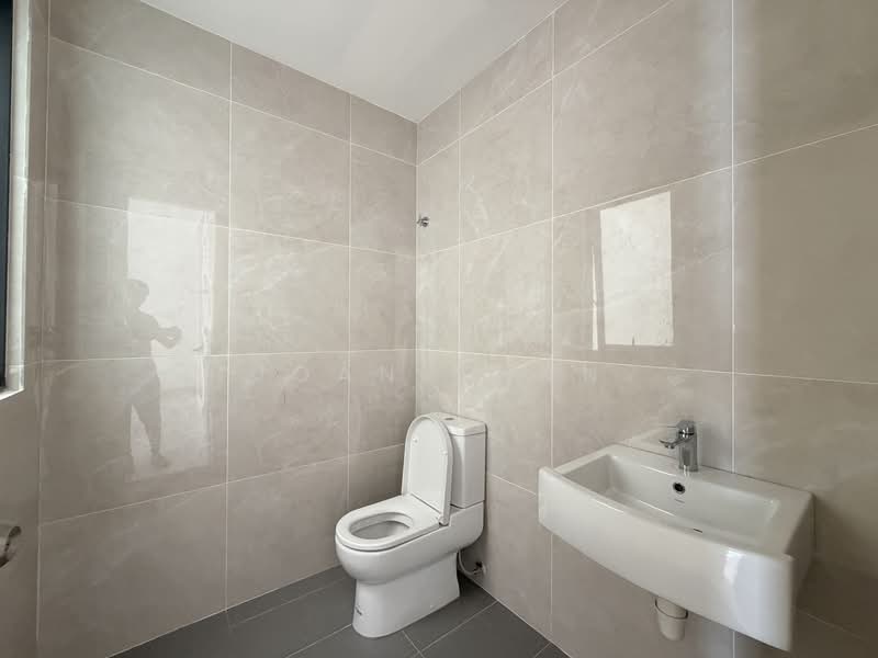 Rumah Teres 3.5 Tingkat untuk Dijual di Damansara Perdana (Selangor) - Joan Chan - Bathroom - PropertyGuru.com.my