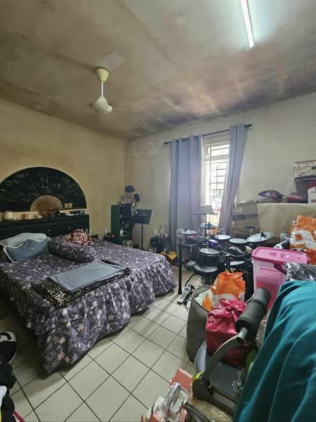 Rumah Teres 2 Tingkat untuk Dijual di Taman Setia Indah (Tebrau) - Wil Mong - Bedroom - PropertyGuru.com.my