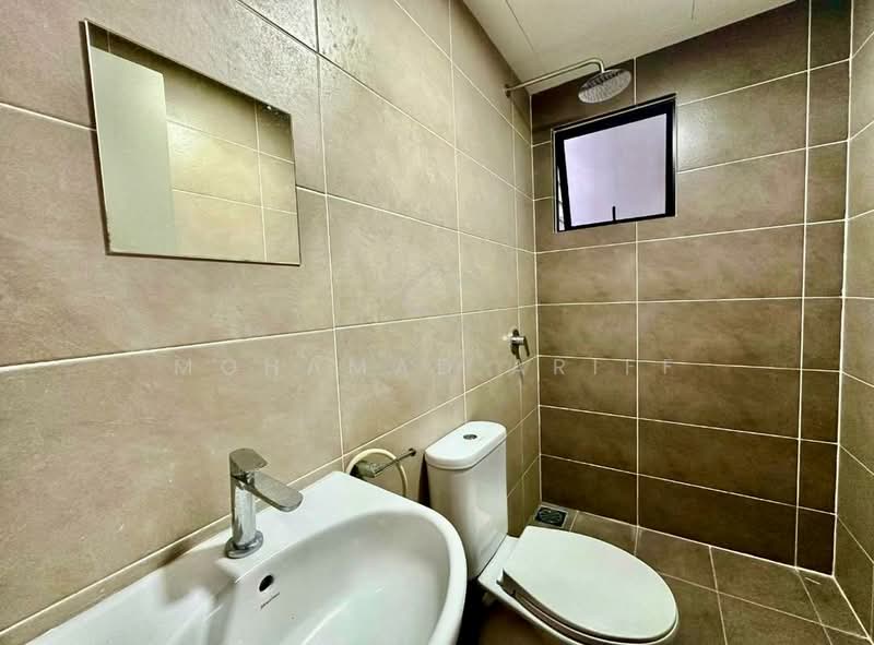 Condominium for Rent at The Greens @ Subang West - Mohamad Ariff - Bathroom - PropertyGuru.com.my