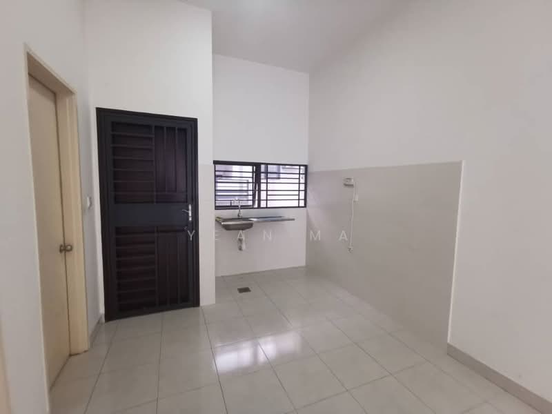 2-storey Terraced House for Rent in Rawang (Selangor) - Yean Ma - Kitchen - PropertyGuru.com.my