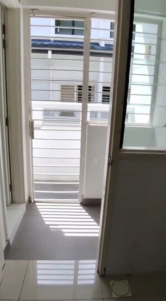 Rumah Teres 2 Tingkat untuk Disewa di Semenyih (Selangor) - CK Law - Exterior - PropertyGuru.com.my