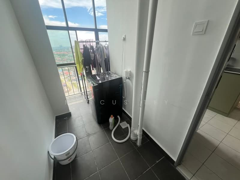 Pangsapuri untuk Disewa di Residensi Larkin Indah - Marcus Tey - Balcony - PropertyGuru.com.my