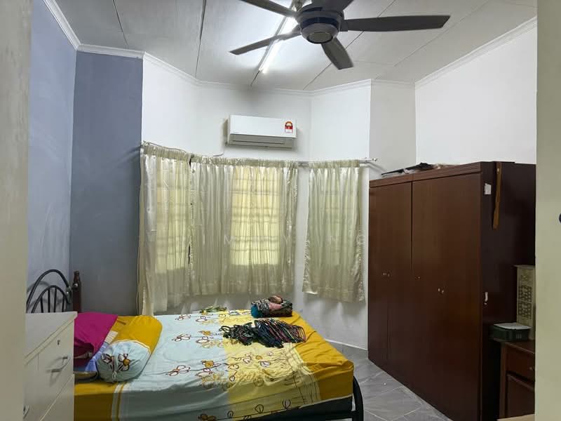 1-storey Terraced House for Sale in Bandar Tun Hussein Onn (Cheras) - Jimmy Ng - Bedroom - PropertyGuru.com.my