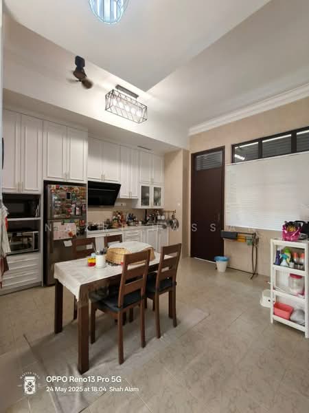 Bungalow for Sale in Bukit Jelutong (Shah Alam) - Nazri Hassan - Kitchen - PropertyGuru.com.my