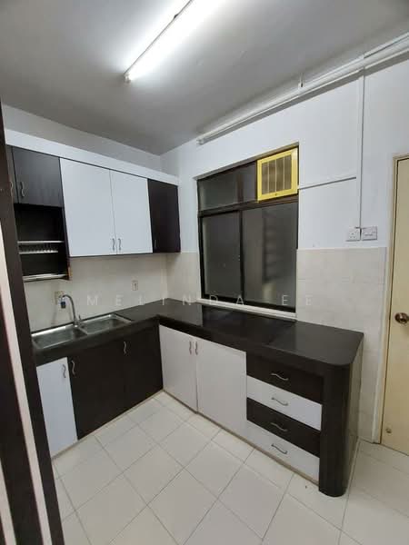 Pangsapuri untuk Disewa di Villa Krystal @ Bandar Selesa Jaya - Melinda Ee - Kitchen - PropertyGuru.com.my