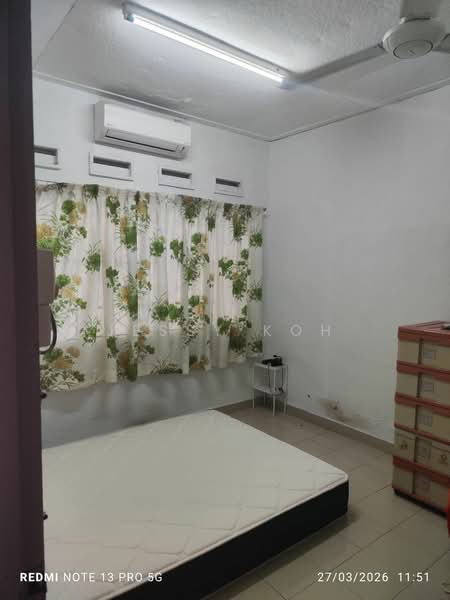 1-storey Terraced House for Rent in Taman Abad (Johor Bahru) - Jessy Koh - Bedroom - PropertyGuru.com.my
