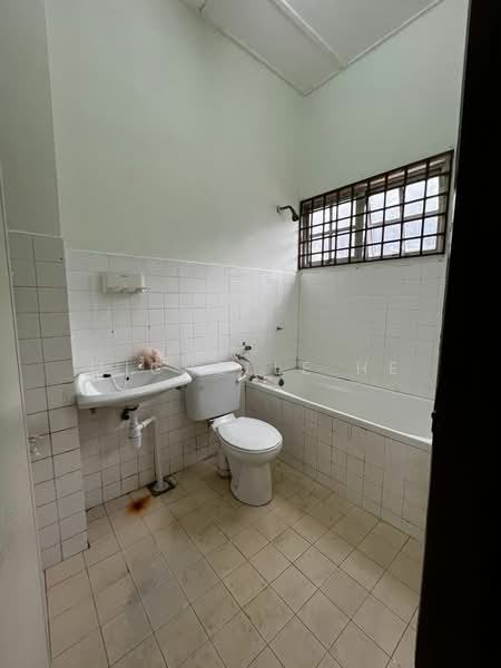 Rumah Teres 2 Tingkat untuk Dijual di Taman Selesa Jaya (Iskandar Puteri (Nusajaya)) - Michelle He - Bathroom - PropertyGuru.com.my