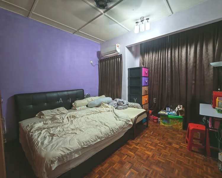 Terraced House for Sale in Seksyen 32, Kemuning Green Ville (Shah Alam) - Ai Ling Yee - Bedroom - PropertyGuru.com.my