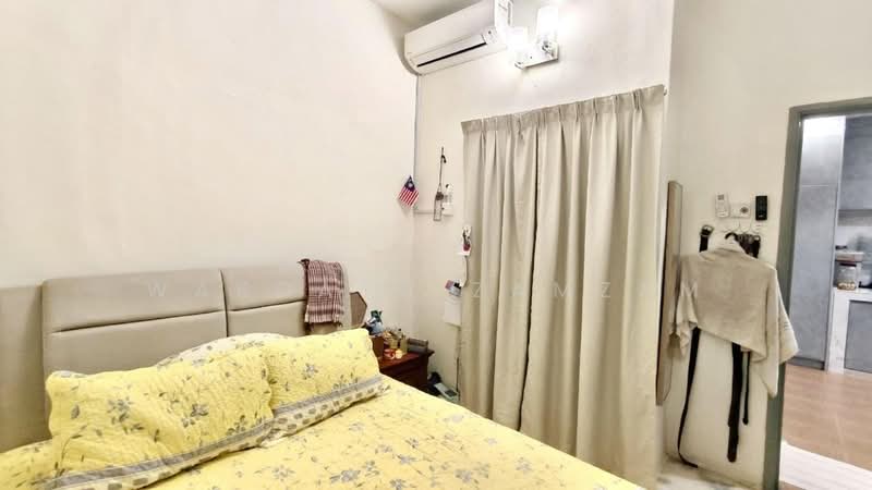 2-storey Terraced House for Sale in Taman Universiti Bangi (Kajang) - Wardatu Zamzam - Bedroom - PropertyGuru.com.my