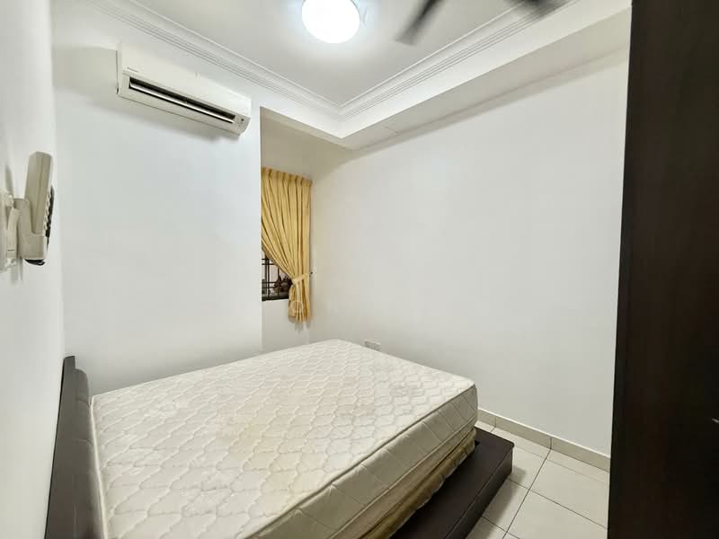 Rumah Teres 1.5 Tingkat untuk Dijual di Taman Daya (Johor Bahru) - Au Yong Lucy - Bedroom - PropertyGuru.com.my