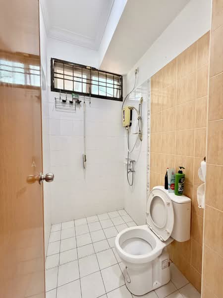 Rumah Teres 1.5 Tingkat untuk Dijual di Taman Daya (Johor Bahru) - Au Yong Lucy - Bathroom - PropertyGuru.com.my