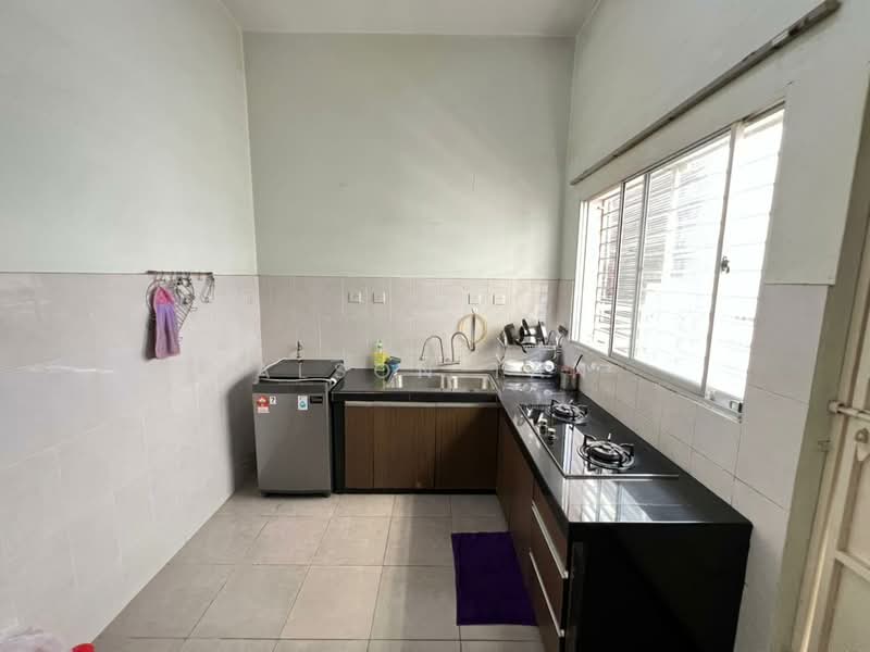 2-storey Terraced House for Sale in Setia Alam (Selangor) - Alson Tan - Kitchen - PropertyGuru.com.my