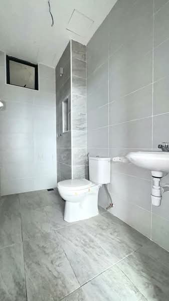 Kondominium untuk Dijual di KSL Residence 2 @ Kangkar Tebrau - Michelle Ng - Bathroom - PropertyGuru.com.my