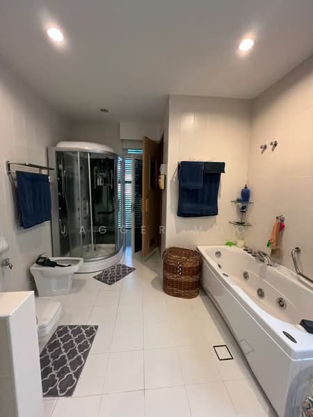 Bungalow for Sale in Kemensah Heights (Ulu Kelang) - Jagger Moo - PropertyGuru.com.my