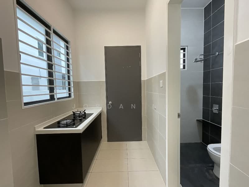 Semi-Detached House for Rent in Setia Utama (Setia Alam) - Jordan Ng - Kitchen - PropertyGuru.com.my