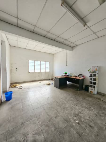 Shop for Rent in Kampung Lapan (Melaka City) - Ramona Tan - Interior - PropertyGuru.com.my