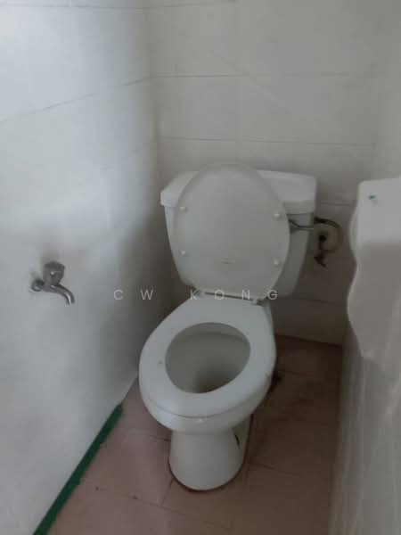 Shop / Office for Rent in Kelana Jaya (Petaling Jaya) - CW Kong - Bathroom - PropertyGuru.com.my