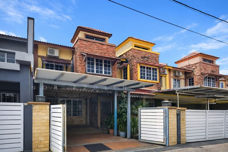 Rumah Teres 2 Tingkat untuk Dijual di Seksyen 3 (Bangi) - Nor Azdlin Adnan - Exterior - PropertyGuru.com.my