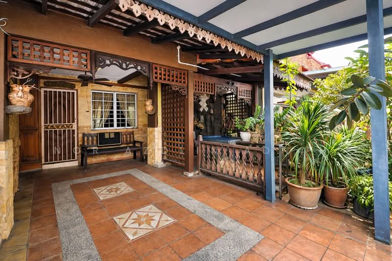 Rumah Teres 2 Tingkat untuk Dijual di Seksyen 3 (Bangi) - Nor Azdlin Adnan - Exterior - PropertyGuru.com.my