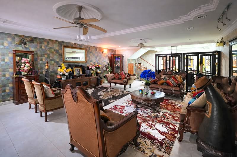 Rumah Teres 2 Tingkat untuk Dijual di Seksyen 3 (Bangi) - Nor Azdlin Adnan - Living Room - PropertyGuru.com.my