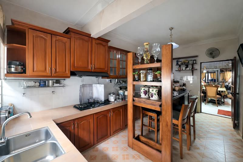 Rumah Teres 2 Tingkat untuk Dijual di Seksyen 3 (Bangi) - Nor Azdlin Adnan - Kitchen - PropertyGuru.com.my