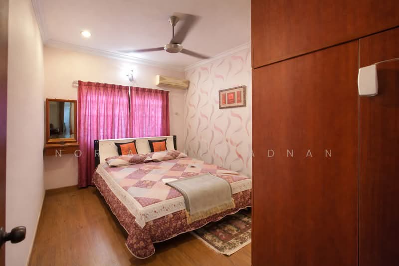 Rumah Teres 2 Tingkat untuk Dijual di Seksyen 3 (Bangi) - Nor Azdlin Adnan - Bedroom - PropertyGuru.com.my