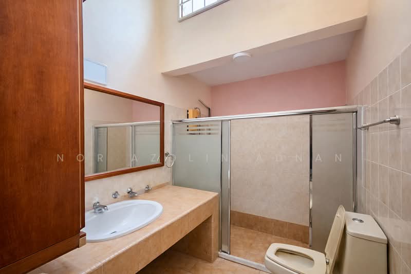 Rumah Teres 2 Tingkat untuk Dijual di Seksyen 3 (Bangi) - Nor Azdlin Adnan - Bathroom - PropertyGuru.com.my