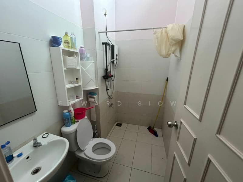 Cluster House for Sale in Austin Heights (Tebrau) - Edward Siow - Bathroom - PropertyGuru.com.my