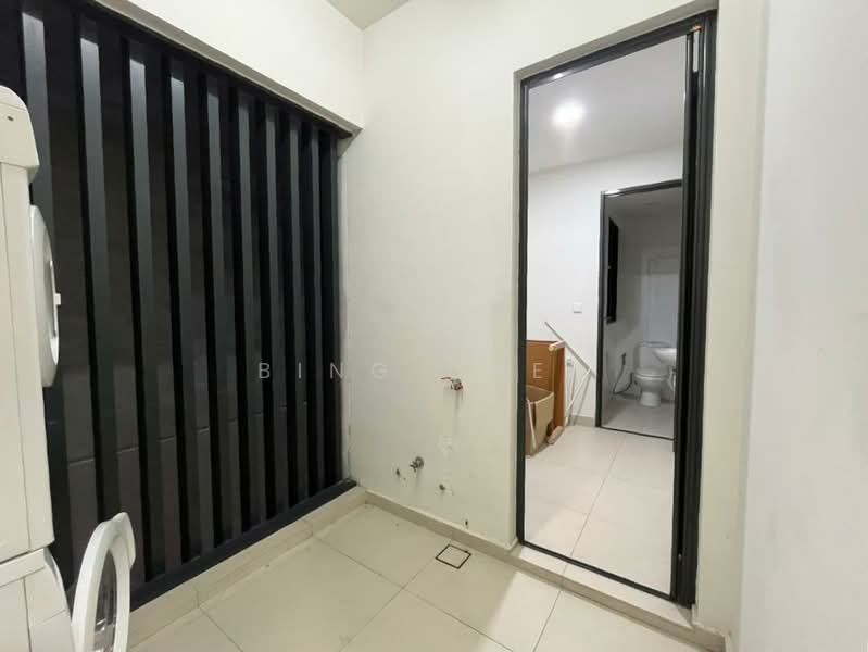 Kondominium untuk Disewa di One Central Park - Bing Cher - Bathroom - PropertyGuru.com.my