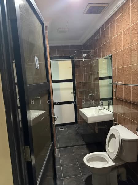 Semi-Detached House for Sale in Taman Makmur (Bandar Sungai Long) - Nick Wong - Bathroom - PropertyGuru.com.my