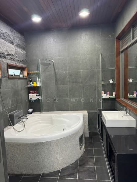 Semi-Detached House for Sale in Taman Makmur (Bandar Sungai Long) - Nick Wong - Bathroom - PropertyGuru.com.my