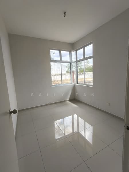 Rumah Berkembar untuk Dijual di Kulai (Johor) - Sally Tan - Bedroom  - PropertyGuru.com.my