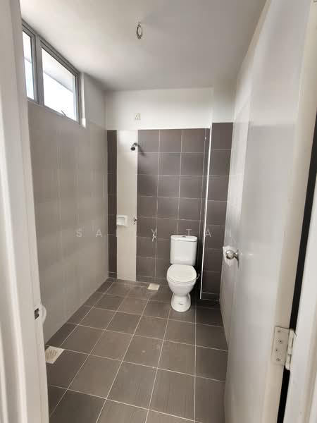 Rumah Berkembar untuk Dijual di Kulai (Johor) - Sally Tan - Bathroom - PropertyGuru.com.my