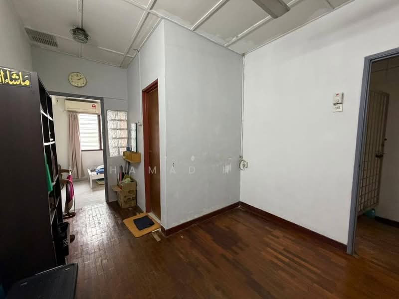 2-storey Terraced House for Sale in Puchong (Selangor) - Mohamad Hanafi - PropertyGuru.com.my