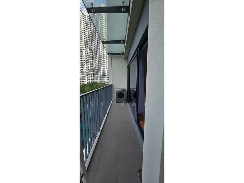 Kondominium untuk Disewa di Westside Three - SY YAP - Balcony - PropertyGuru.com.my