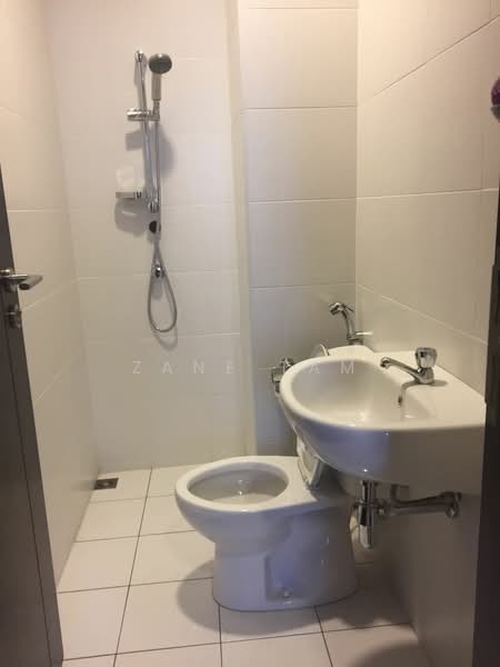 Kondominium untuk Dijual di Quayside Condominium - Zane Tam - Bathroom - PropertyGuru.com.my