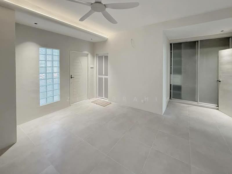 2-storey Terraced House for Sale in Taman Seri Merdeka (Ampang) - Azli Ibrahim - Interior - PropertyGuru.com.my