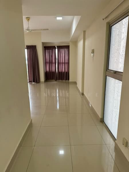 Servis Apartment untuk Dijual di Suria Jelutong - Winnie Lee - Corridor - PropertyGuru.com.my