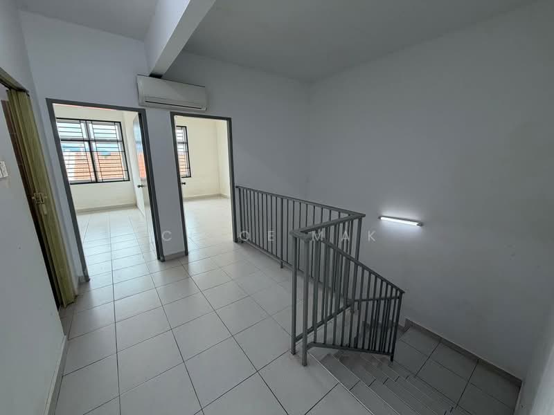 Rumah Teres 2.5 Tingkat untuk Disewa di Kangkar Pulai (Skudai) - Chloe Mak - Interior - PropertyGuru.com.my