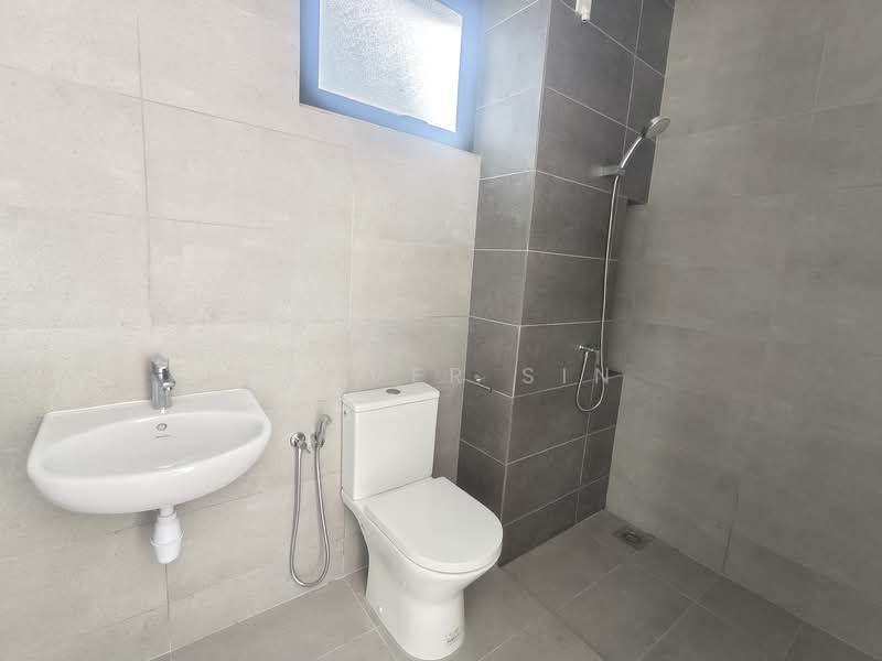 Terraced House for Sale in Batu 9 (Cheras) - Denver Sin - Bathroom - PropertyGuru.com.my