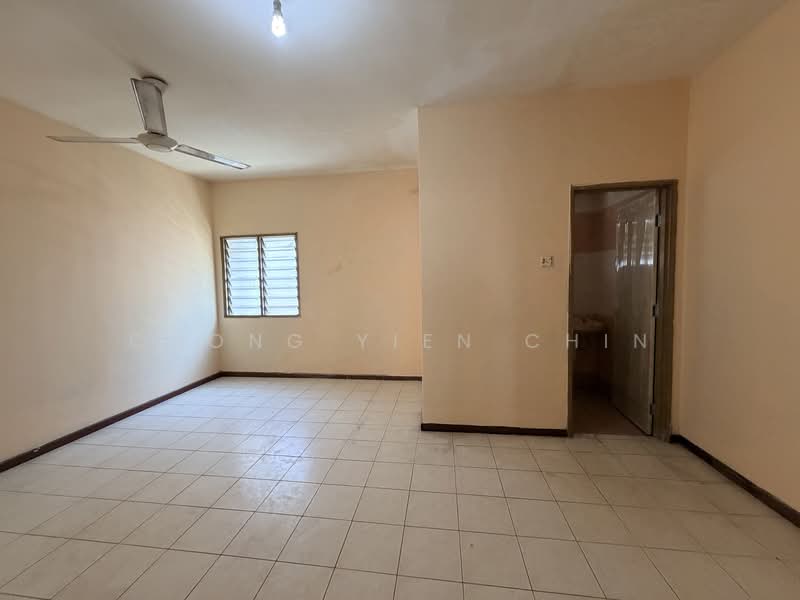 Rumah Teres 3 Tingkat untuk Disewa di Subang Bestari (Shah Alam) - Chong Yien Chin - Interior - PropertyGuru.com.my