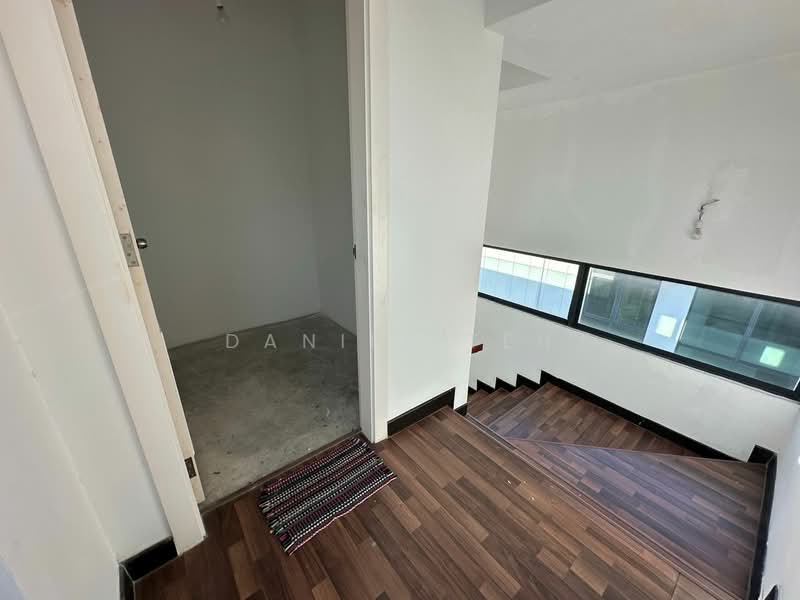 Bungalow for Sale in Klang (Selangor) - Daniel Teh - PropertyGuru.com.my