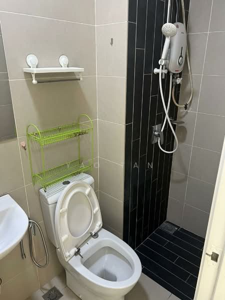 Service Residence for Sale at H2O Residences - Yao Tan - Bathroom - PropertyGuru.com.my