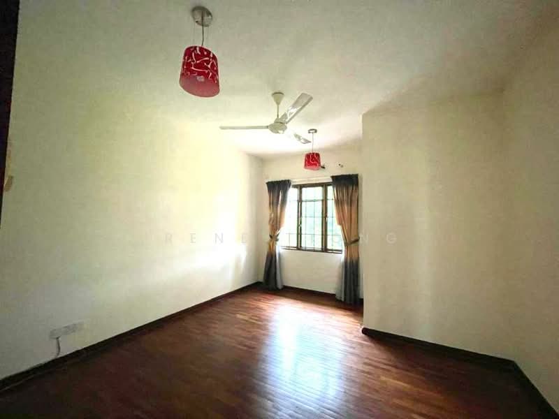 Rumah Teres 2 Tingkat untuk Dijual di Seksyen U8 (Shah Alam) - Irene Tiong - Living Room - PropertyGuru.com.my