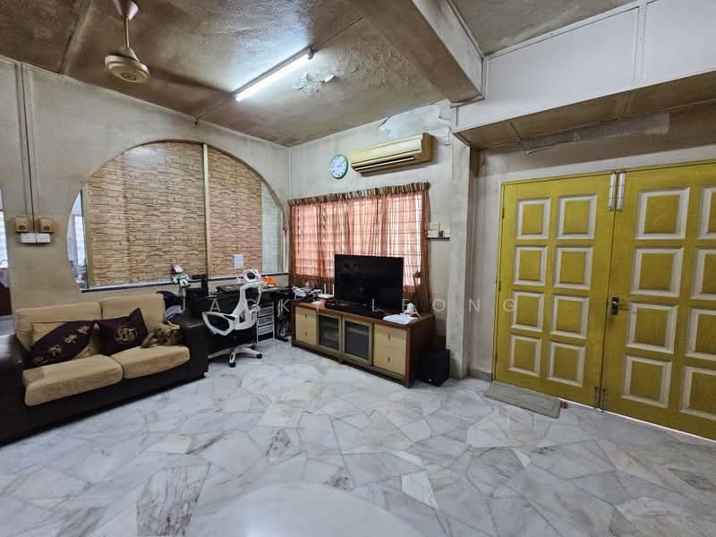 Rumah Berkembar untuk Dijual di Taman Cheras Indah (Ampang) - Jacky Leong - Living Room - PropertyGuru.com.my