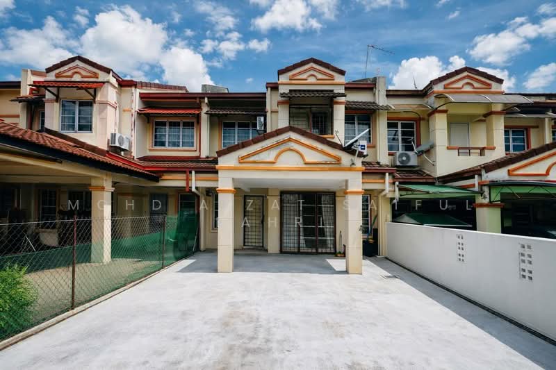 Rumah Teres 2 Tingkat untuk Dijual di Usj 22 (Subang Jaya) - Mohd Aizat Saiful Bahri - Exterior - PropertyGuru.com.my