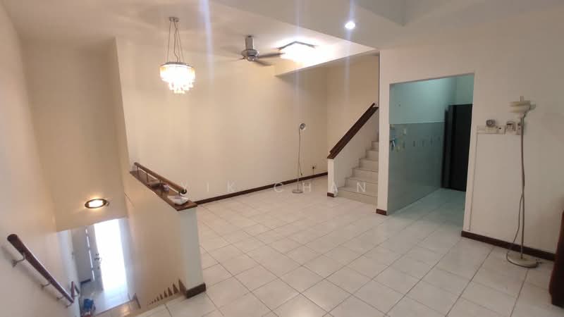 Rumah Bandar untuk Disewa di Petaling Jaya (Selangor) - Yik Chan - Living Room - PropertyGuru.com.my